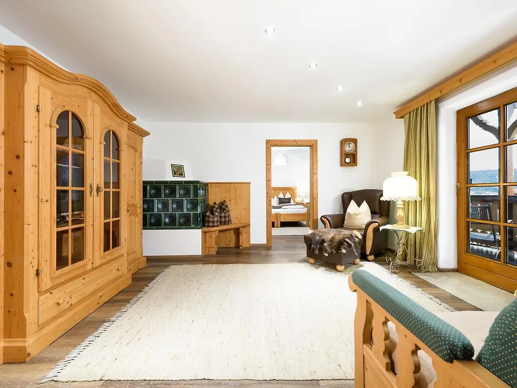 Kasperhof Appartements Innsbruck Top 1 - 5 Apartment